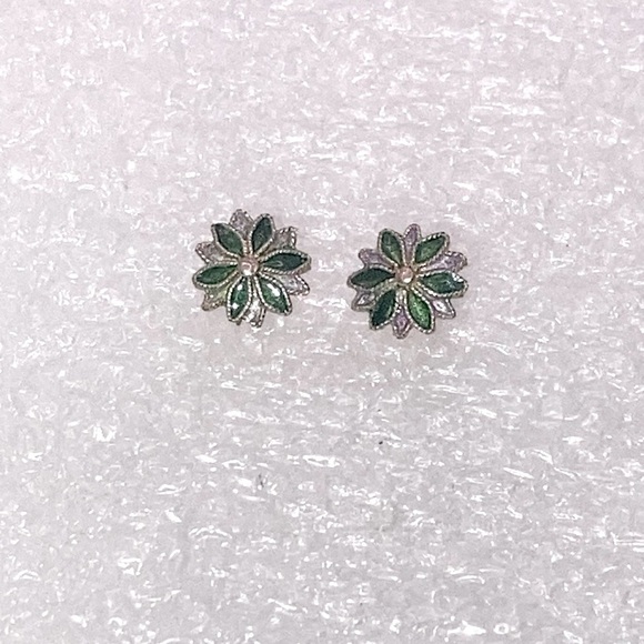 Vtg Sterling Silver & Green Enamel Flower Stud Earrings 6mm - Picture 2 of 8